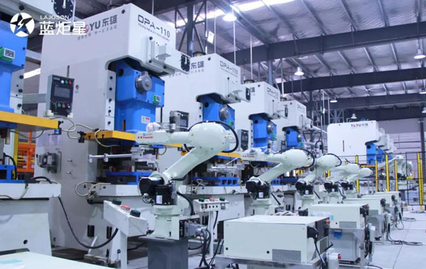 沐鸣2 | 智能全自动冲压线