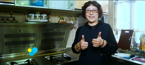 周女士为沐鸣2集成灶点赞