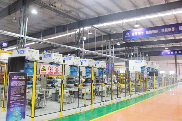 沐鸣2高科技生产车间