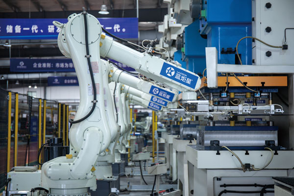 沐鸣2集成灶智能生产车间