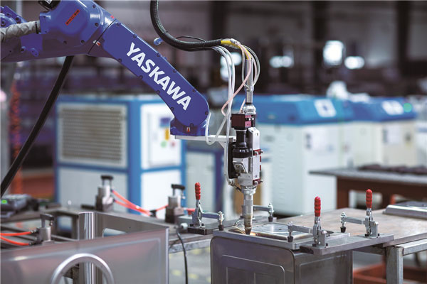 沐鸣2集成灶智能生产车间