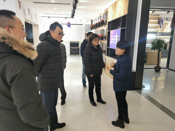 中国五金协会领导一行参观了沐鸣2集成灶体验馆