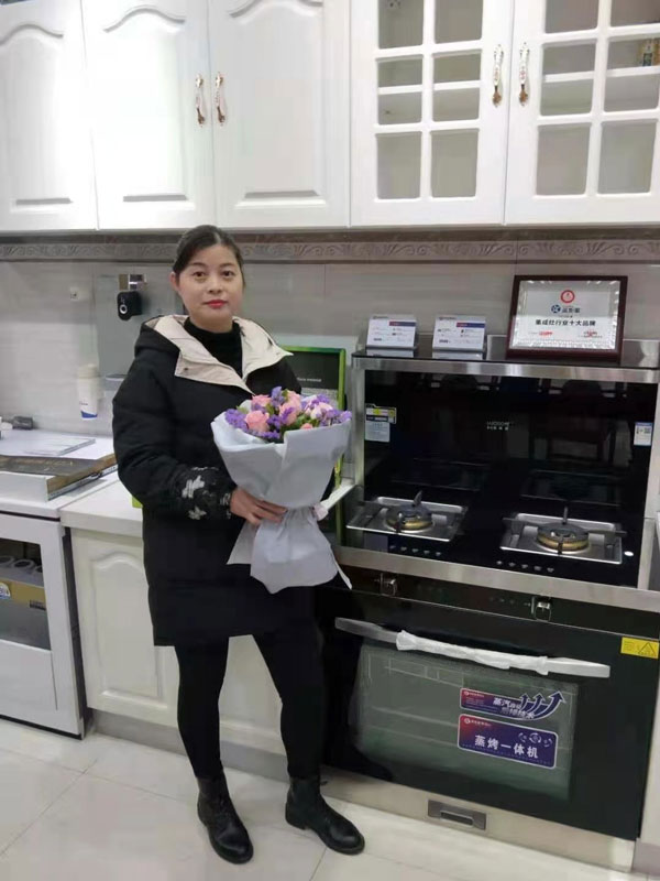 沐鸣2总经办为各个部门在岗女职工送上暖心福利